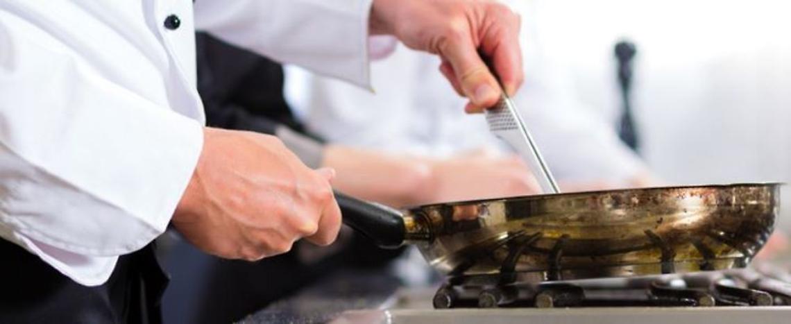 Cuochi e ristoratori Campania: basta ordinanze senza programmazione