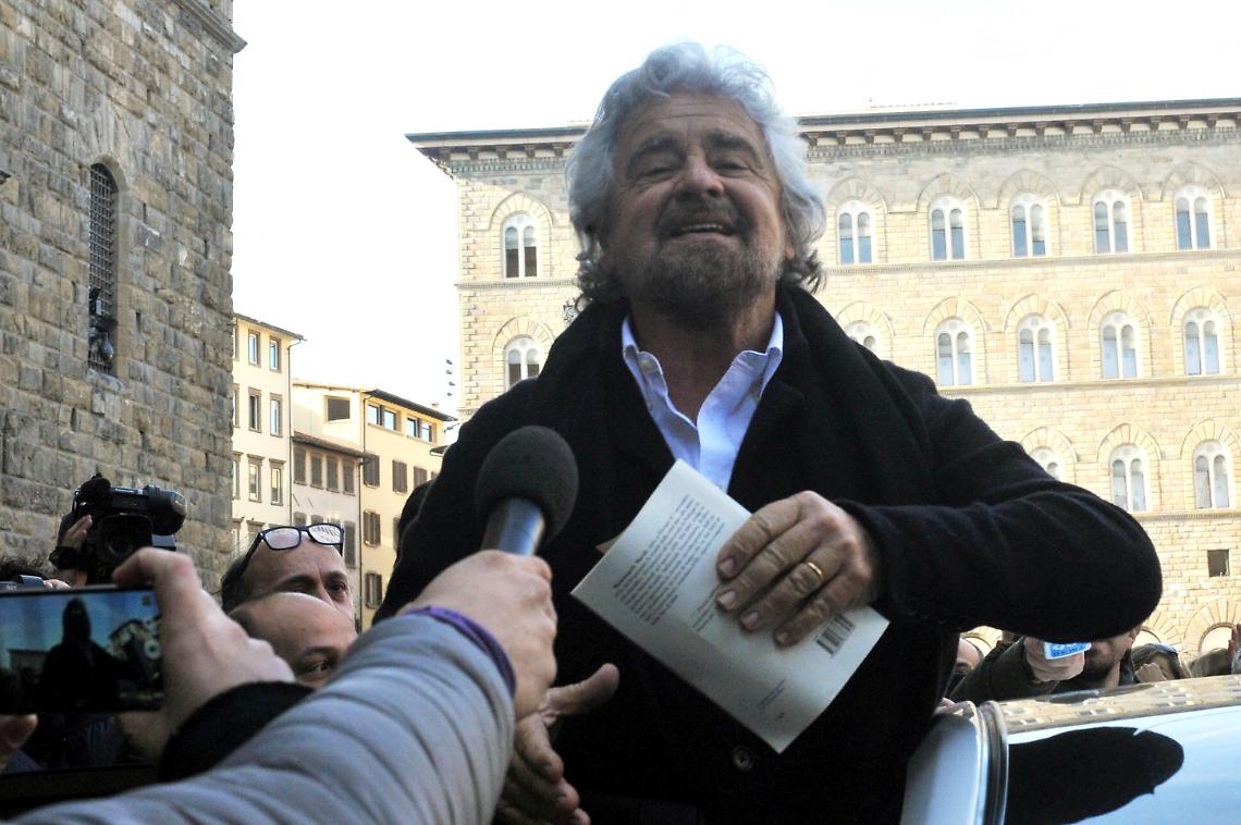 Grillo e il caso Genova: «Chi non è d'accordo si faccia il suo partito»