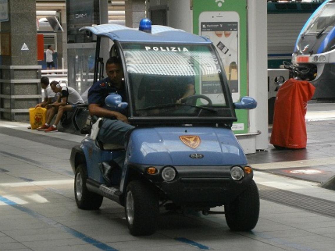 Furti e rapine a bordo di treni, quattro arresti 