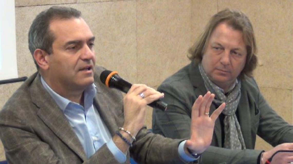 De Magistris inaugura la nuova palestra del “De Nicola" al Vomero