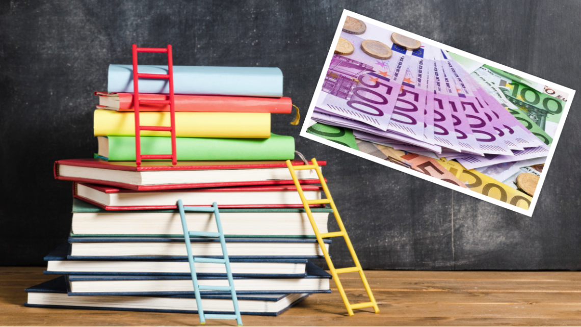 Campania, pubblicato il bando per le borse di studio: contributi fino a 300 euro