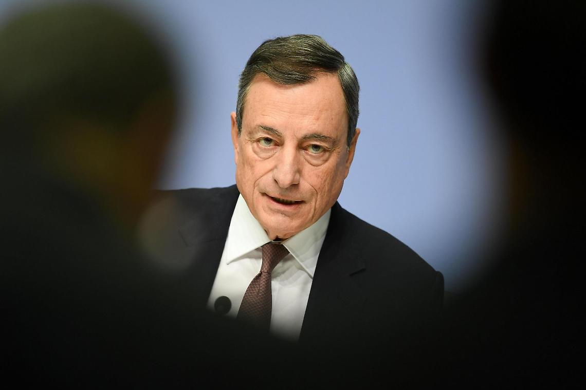 Draghi: ok al decreto Sostegni, subito dopo Pasqua accrediti sui conti correnti