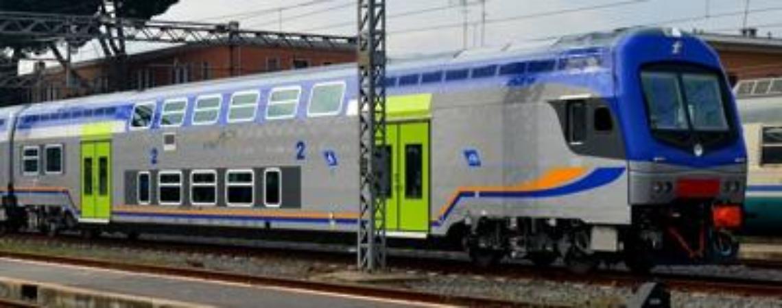 Palpeggia ragazza in treno, preso 65enne di Caserta