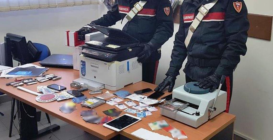 A Torre del Greco la centrale per le false carte di credito