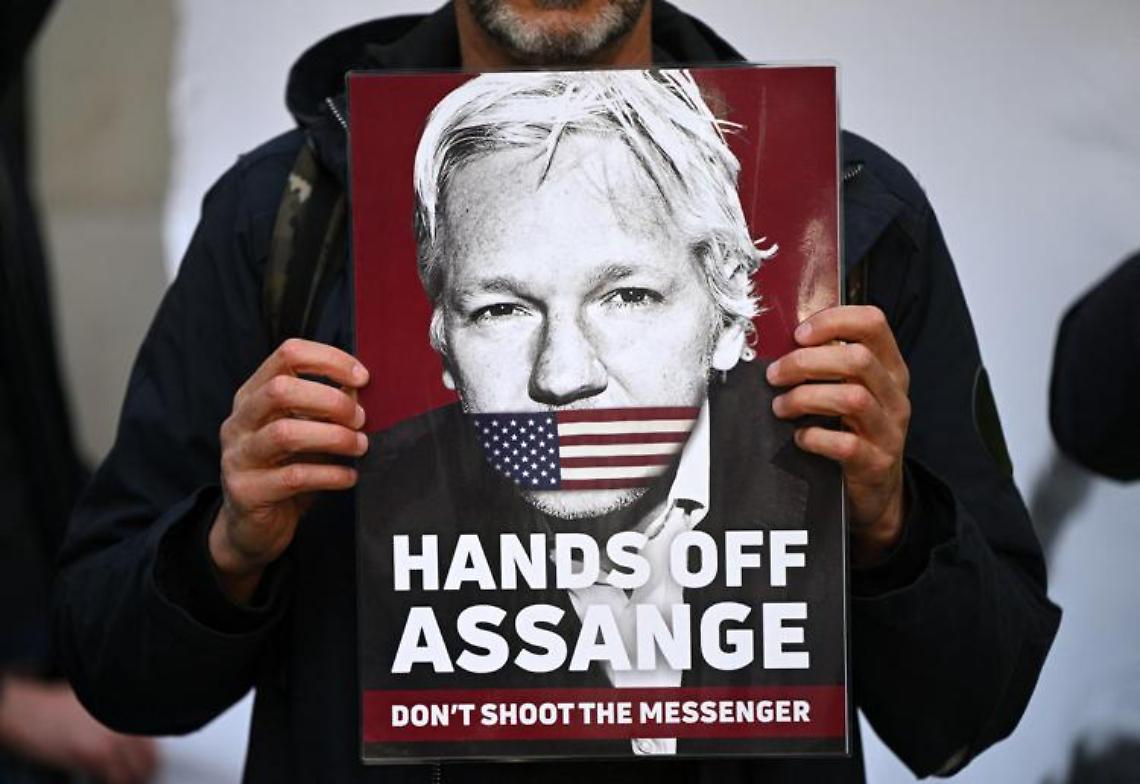 Wikileaks, giudice autorizza estradizione Assange in Usa