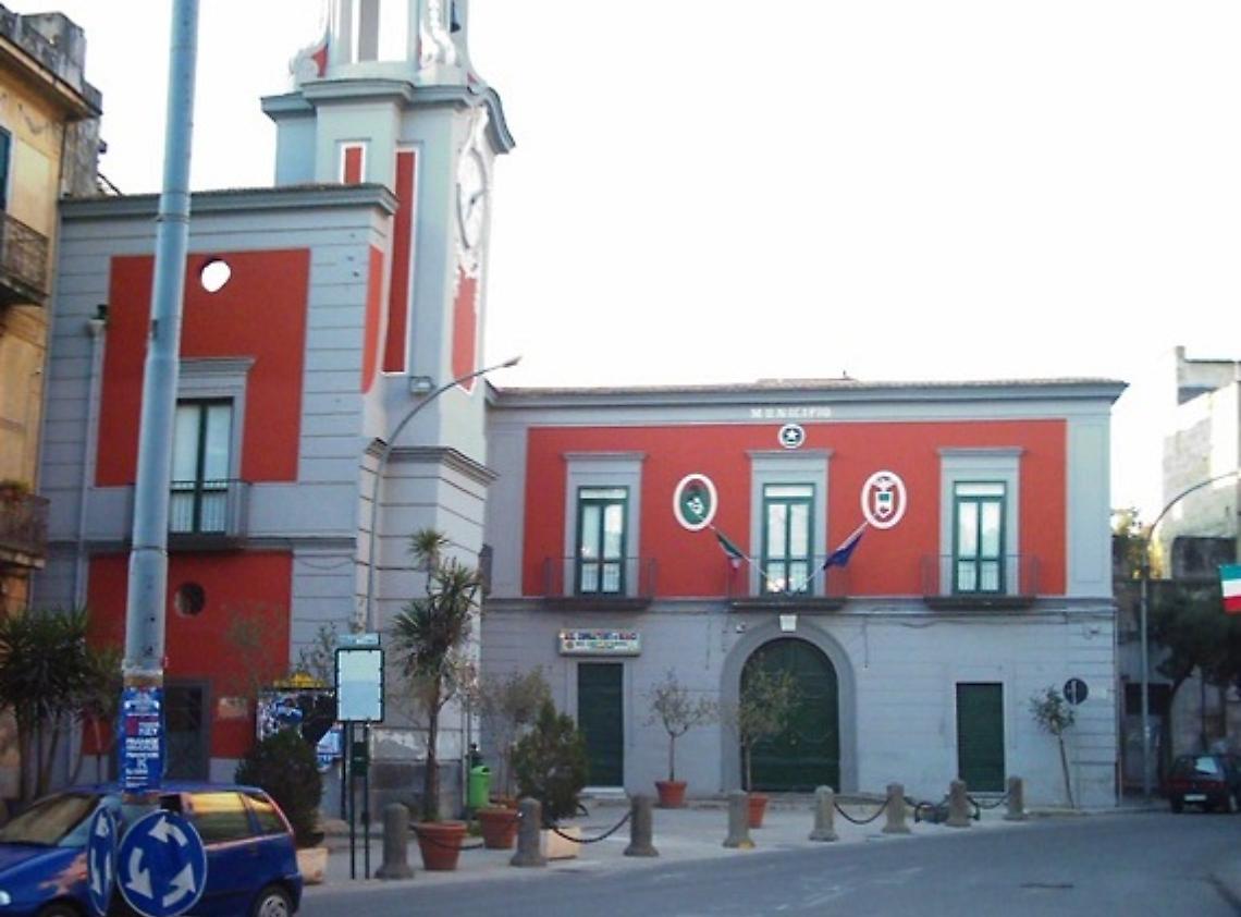 Si dimettono 11 consiglieri, sfiduciata la sindaca Marrazzo