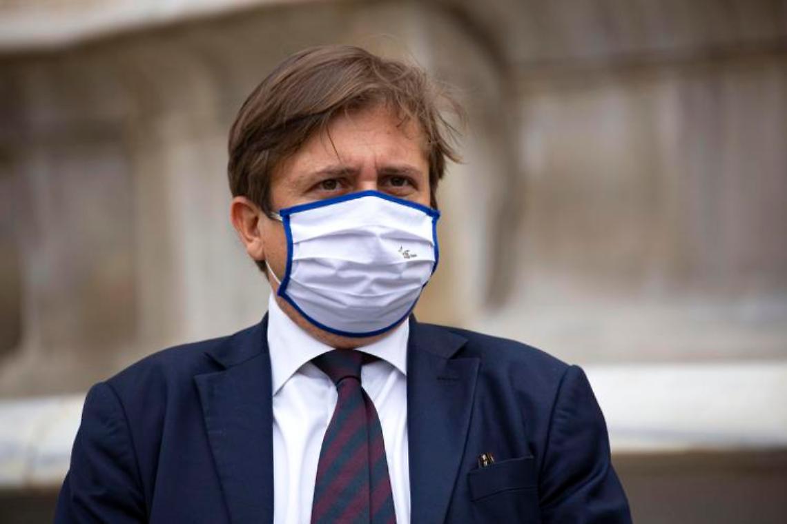 Vaccino a under 16, Sileri: «Metterli in sicurezza prima di settembre»