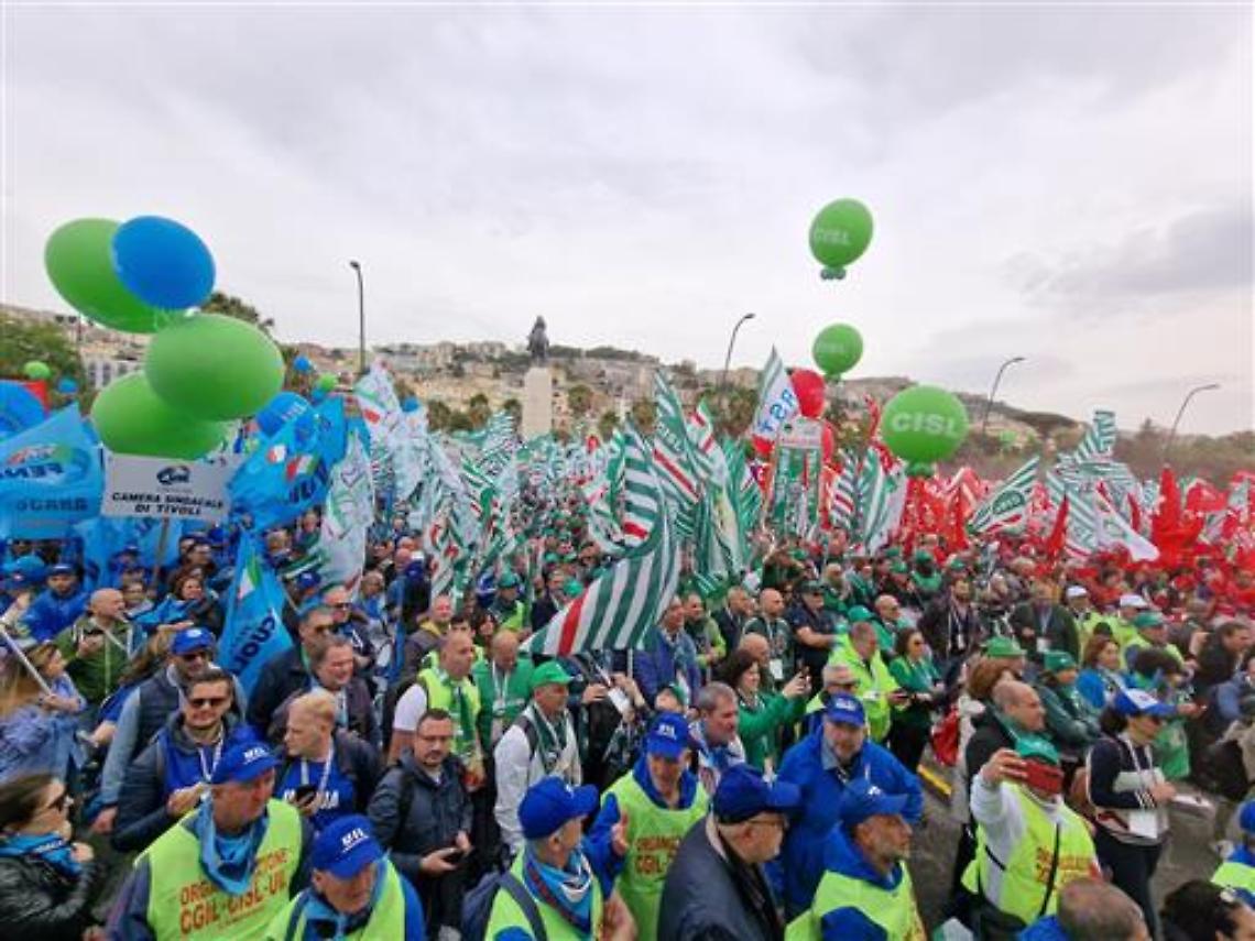 Confcommercio contro il Comune: gravi danni da manifestazione sindacati