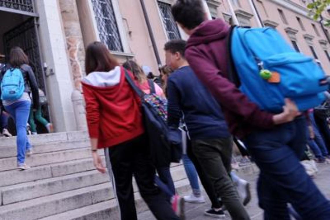 Professoressa fa sesso con alunno 13enne