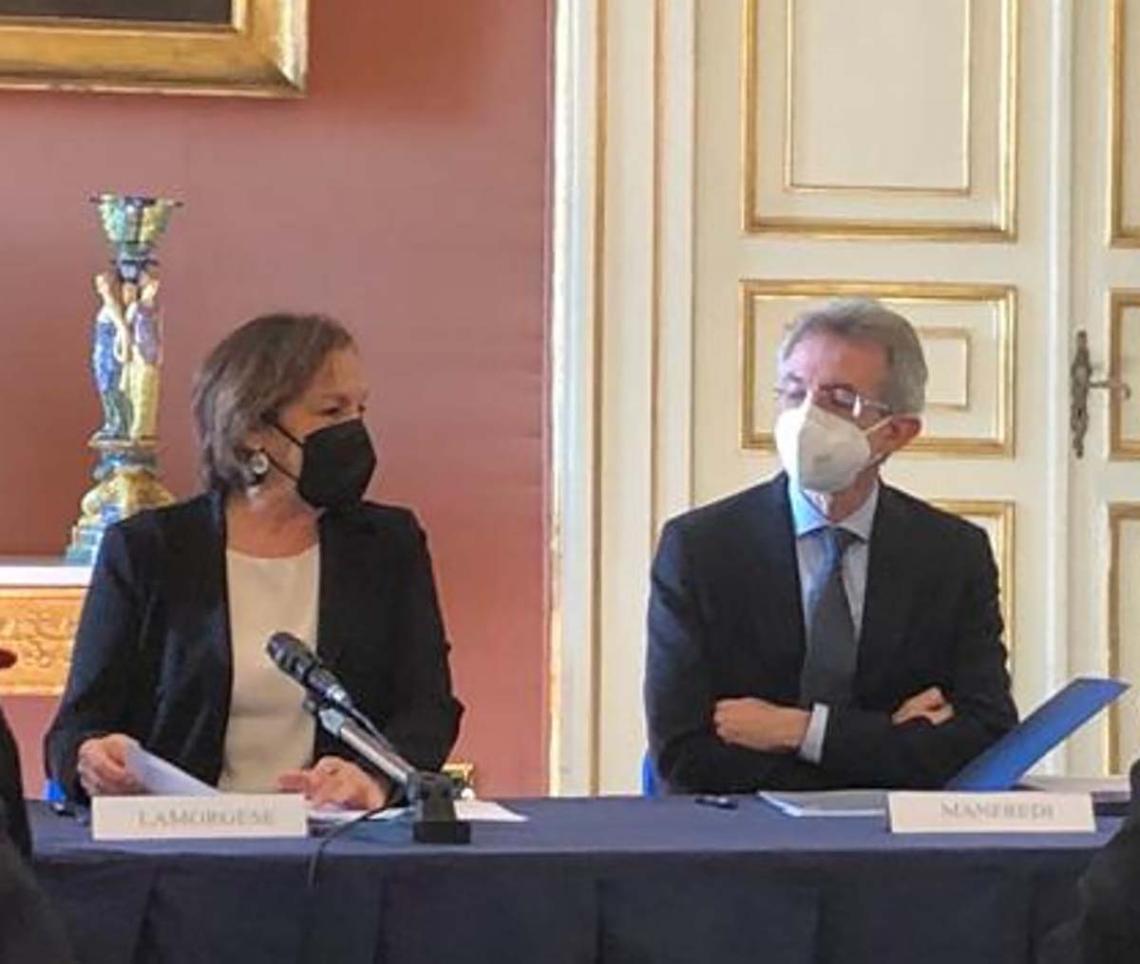 Sicurezza a Napoli, Lamorgese: «In arrivo 70 unità di Polizia entro il mese» Verso lo sblocco la videosorveglianza