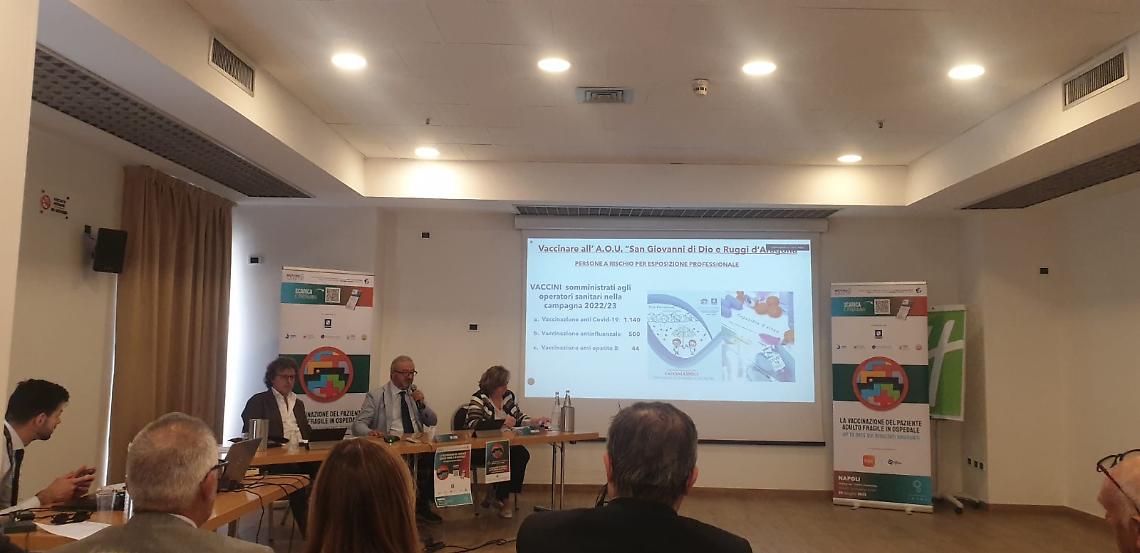 Centro vaccinale per pazienti fragili alla “Vanvitelli” di Napoli