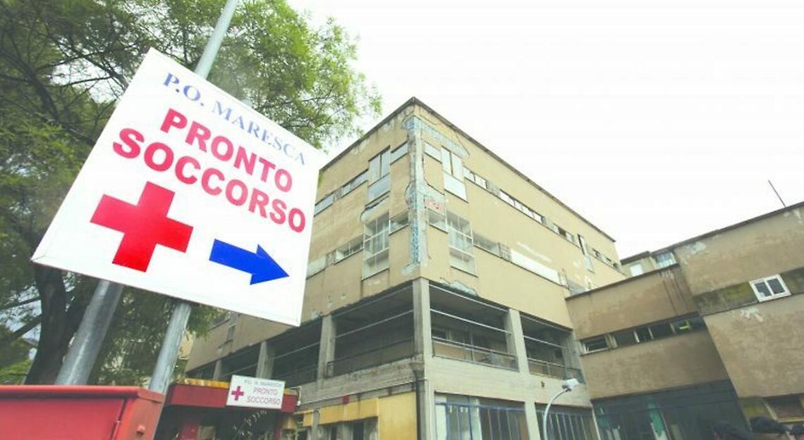 Follia al pronto soccorso: aggrediti tre sanitari e due vigilantes