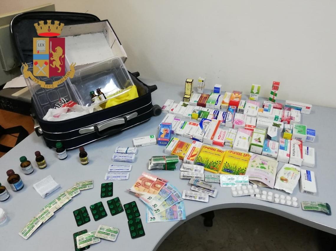 "Spacciava" medicinali esteri, denunciata 65enne