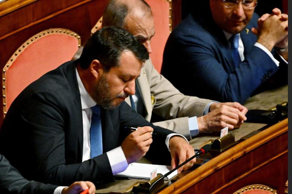 Crisi di governo, Lega in stand by dopo parole Draghi