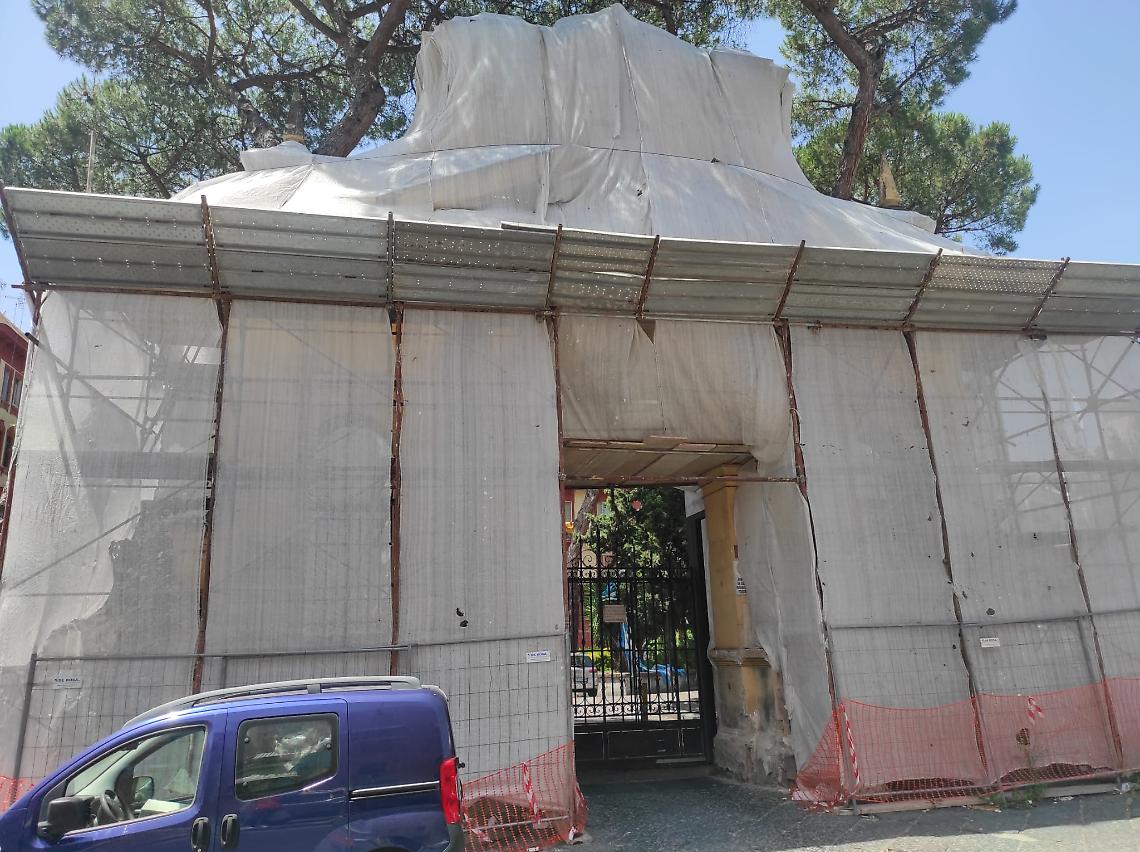 Rione Miraglia, appello al ministro Sangiuliano per salvare il portale neobarocco