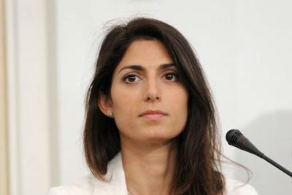 Roma, Raggi: «Cerco due nuovi assessori»