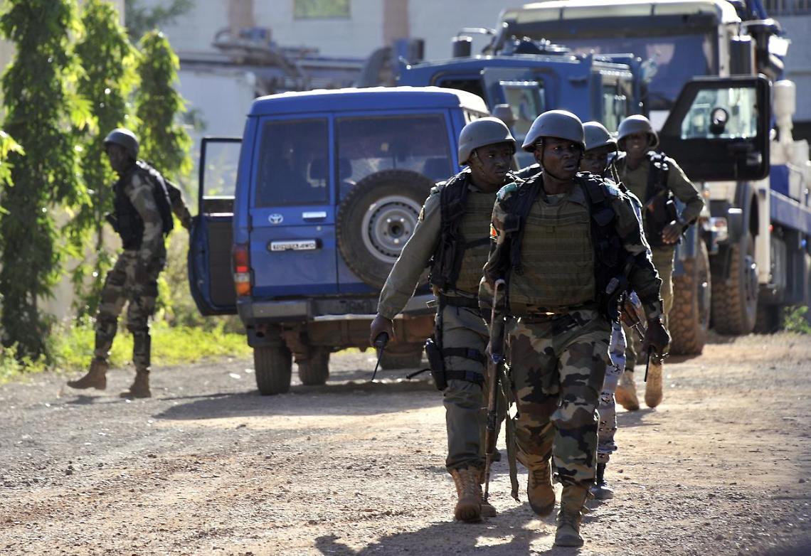 Mali, commando armato assalta hotel: 27 morti, liberati gli ostaggi