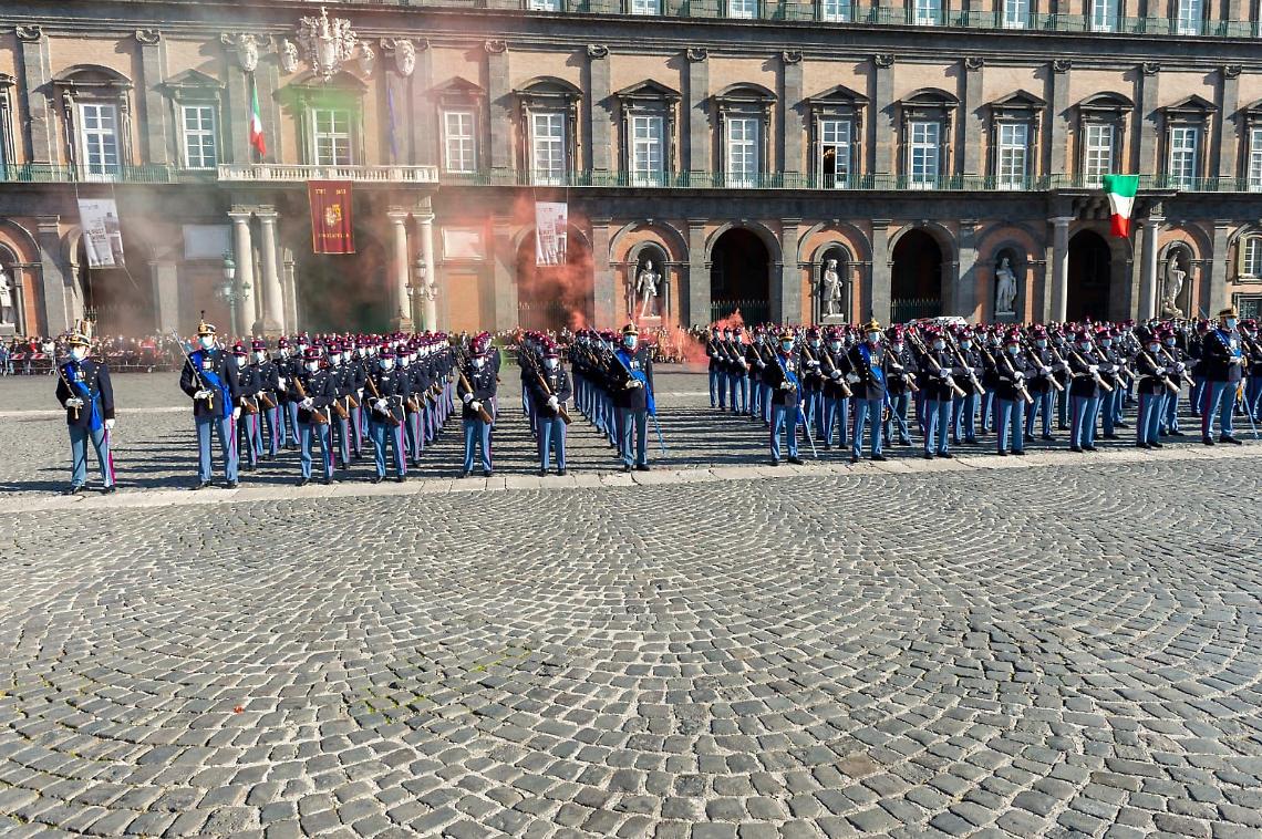 Scuola Militare Nunziatella, giurano 49 nuovi allievi: presente Guerini