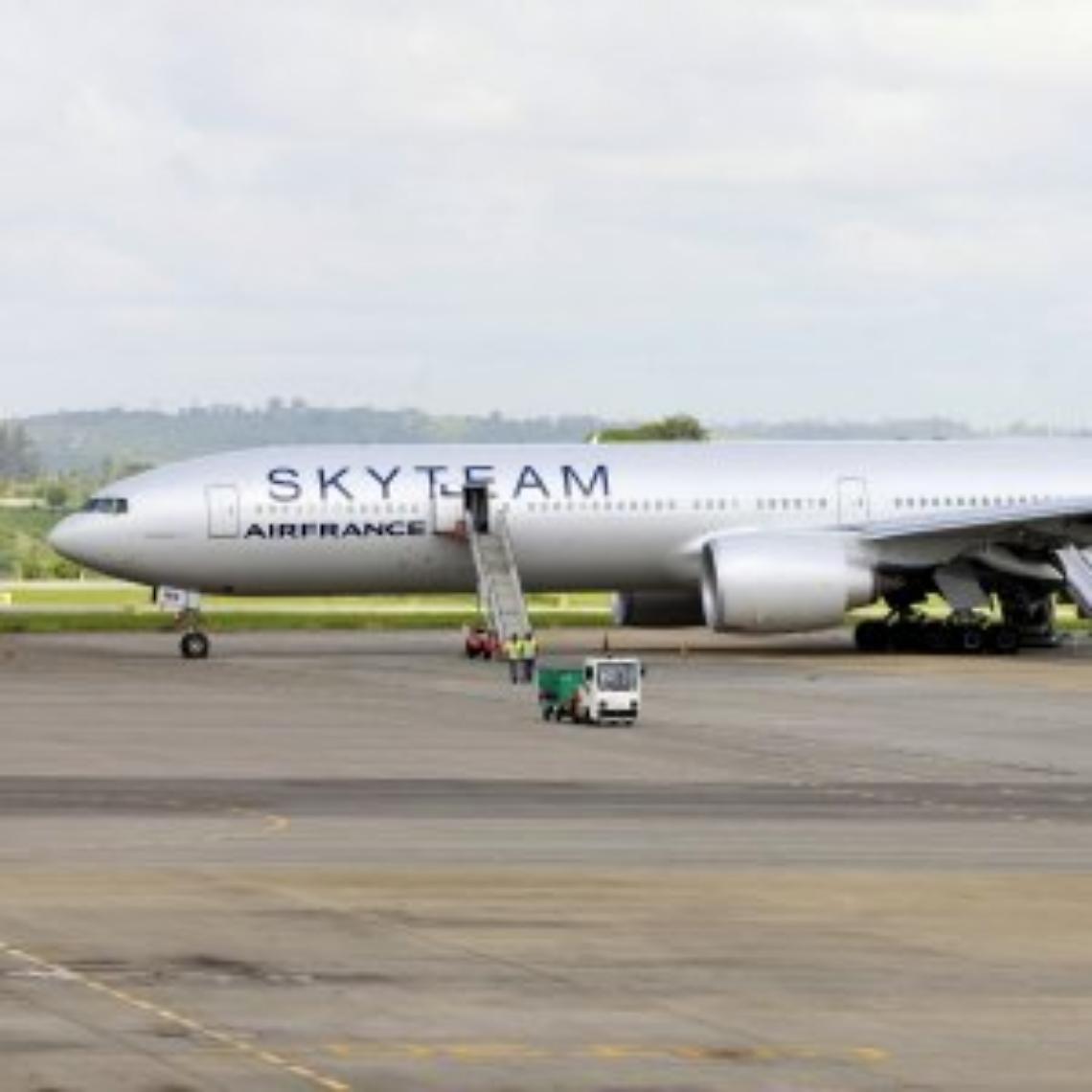 Allarme bomba, atterra in Kenya volo Air France