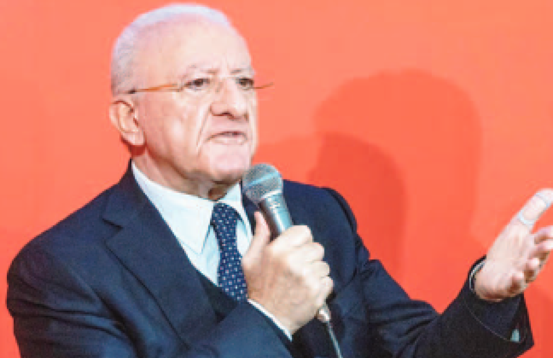 Terzo mandato, sfida di De Luca