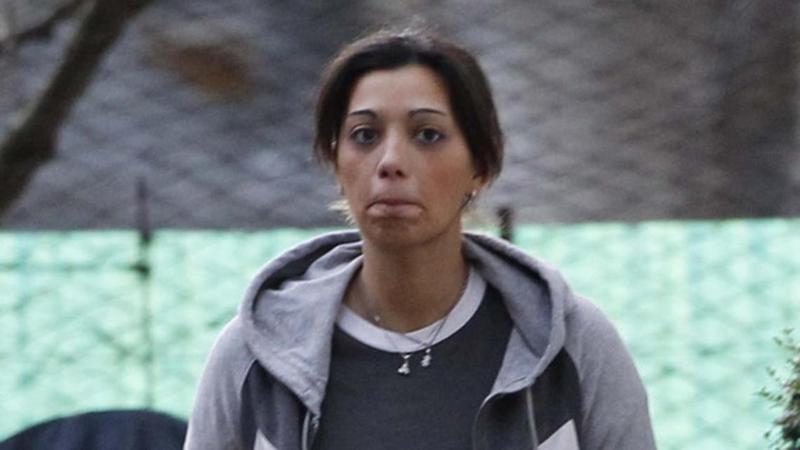Erika ha una nuova vita, si è sposata lasciandosi tutto alle spalle: 20 anni fa il duplice omicidio di Novi Ligure