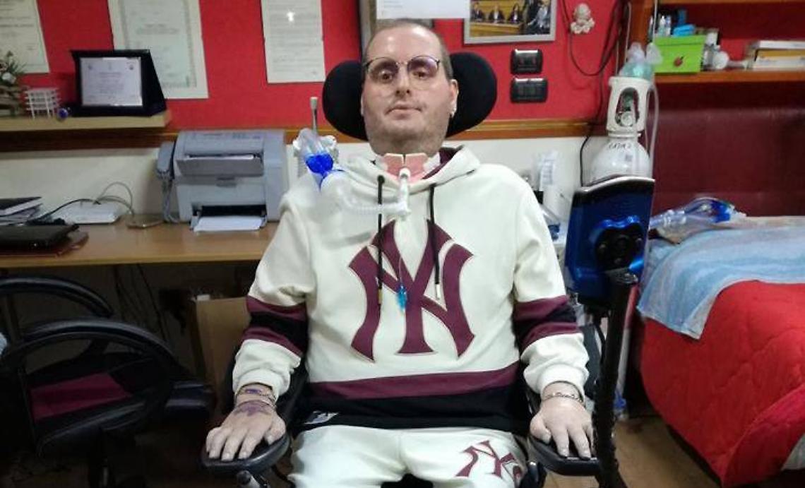Ammalato di Sla lancia appello: «Io senza cure»