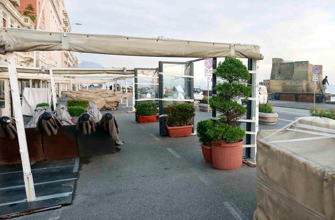 Campania zona arancione, bar e ristoranti allo stremo: futuro nero