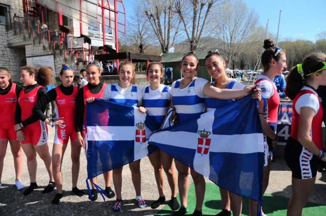 Canottaggio, le ragazze del Savoia <br>sbancano Piediluco