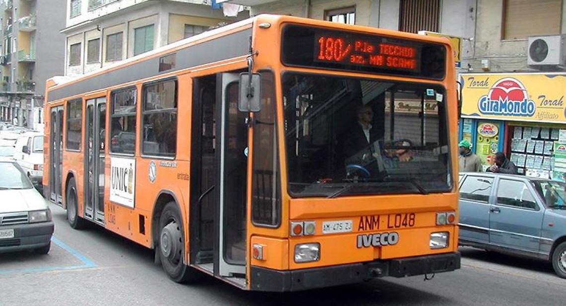 Coronavirus a Napoli, Anm: accesso limitato sugli autobus