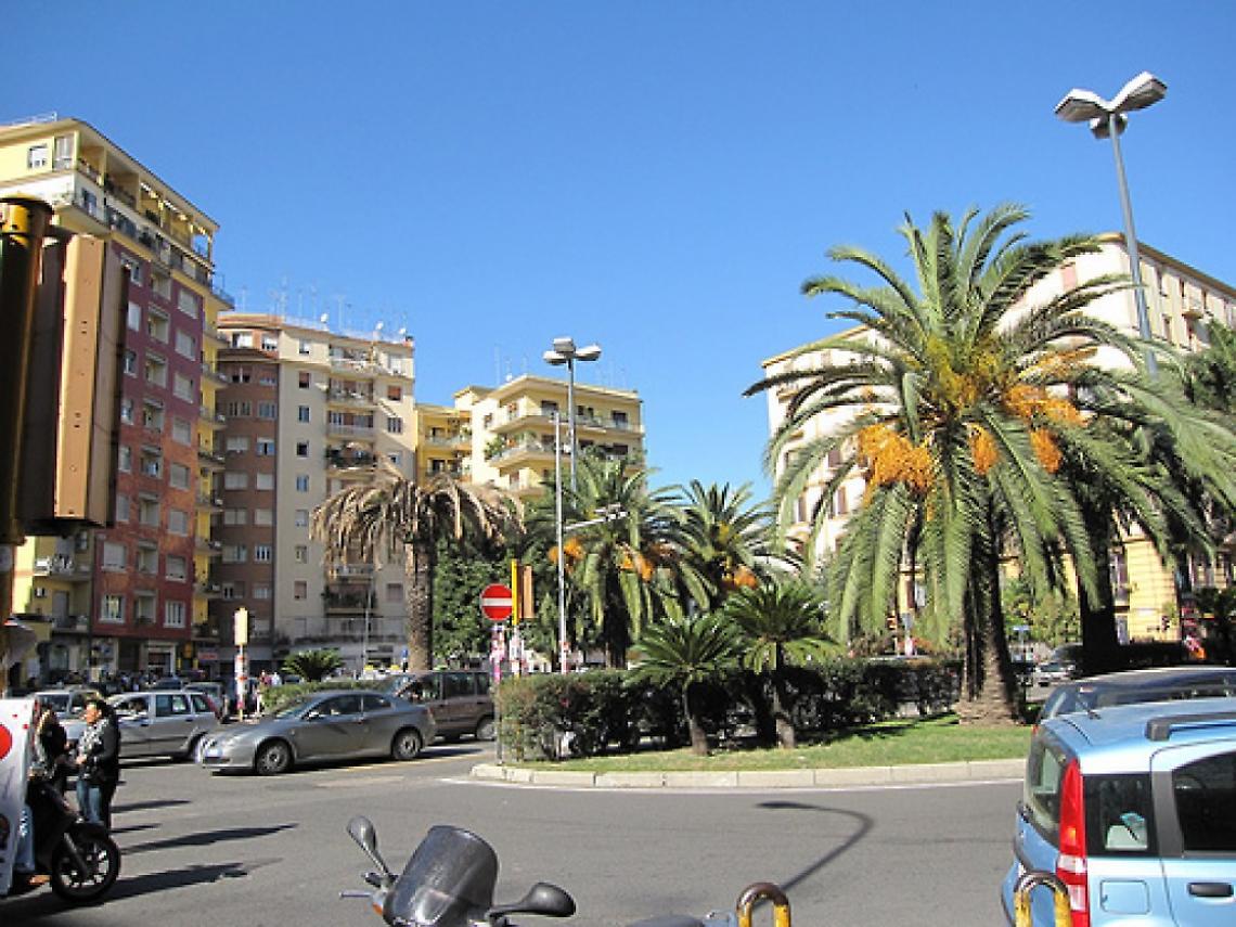 Piazza degli Artisti, è guerra tra NoBox e pro-parcheggio