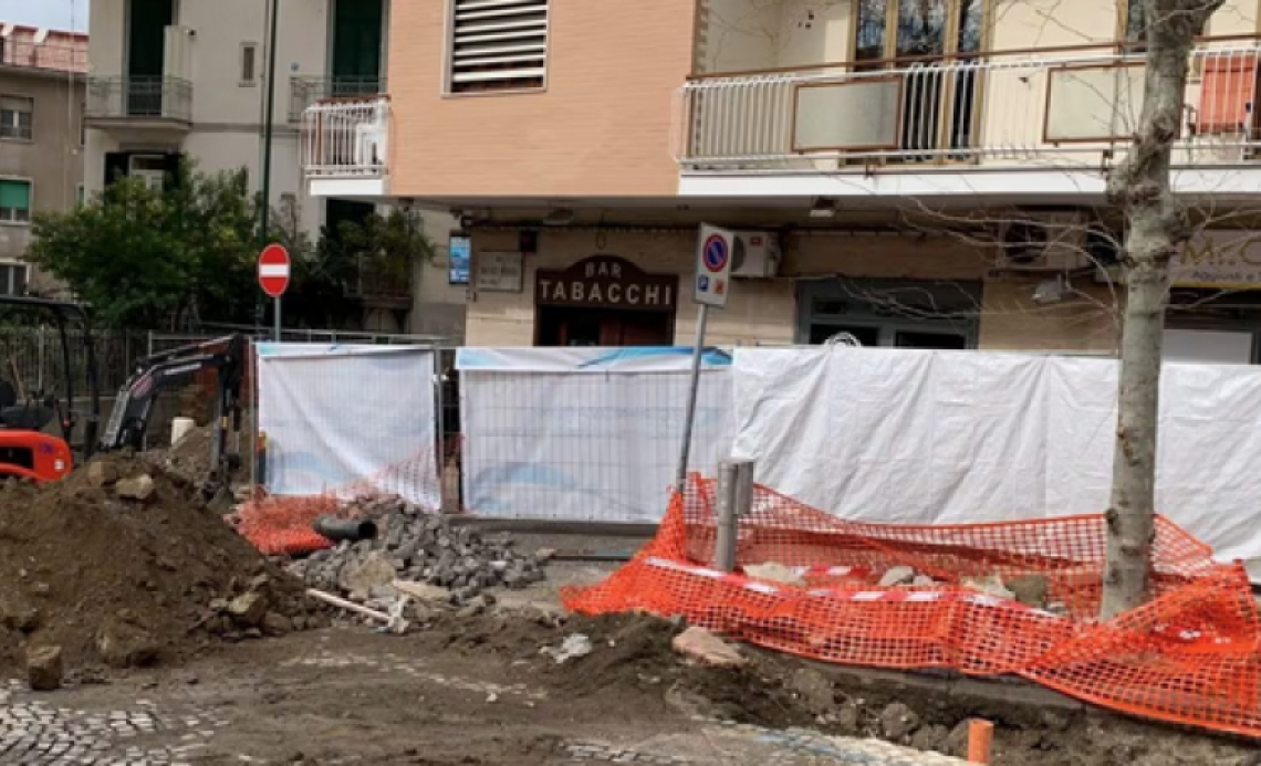 Via Morghen: probabile apertura a Pasqua, ma il rientro è ancora incerto