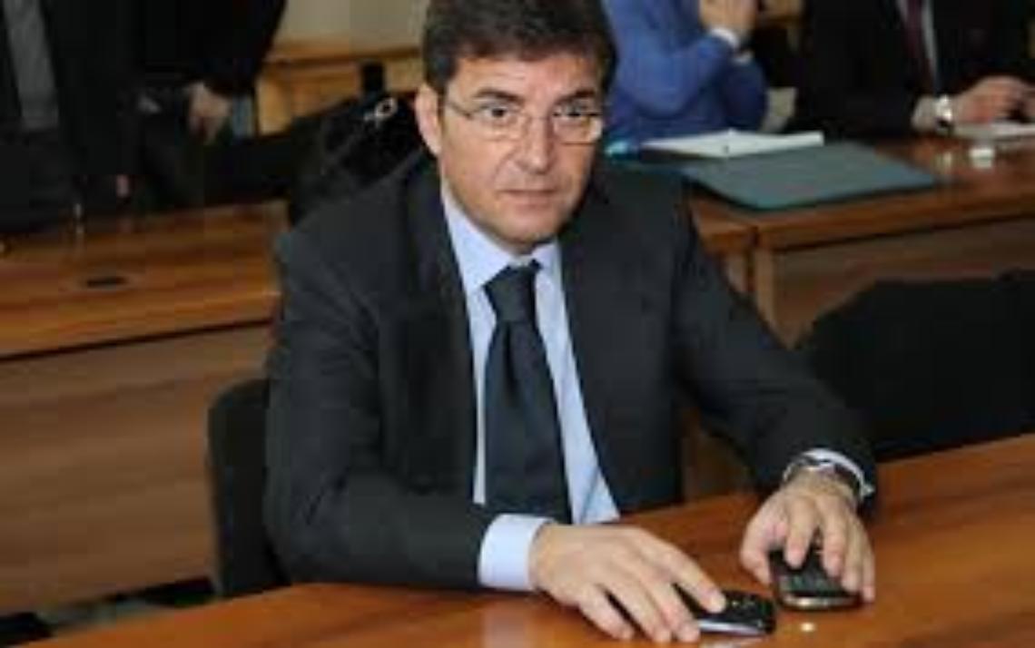 Cosentino sotto processo, condannato a 5 anni