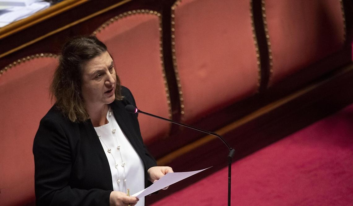 Coronavirus, Catalfo: «Il bonus salirà a 800 euro, tutto pronto per il Reddito di emergenza»