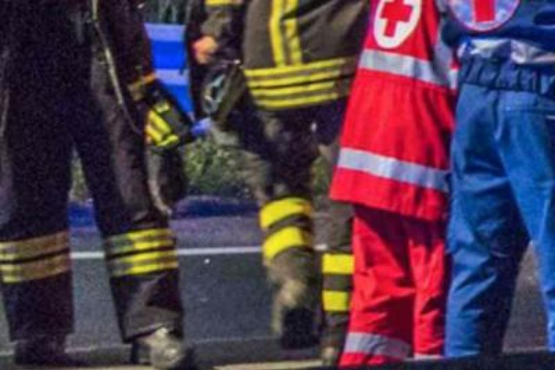 Roma, auto esce fuori strada: morti 2 ragazzi