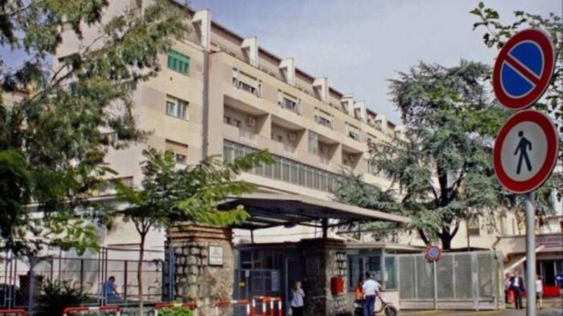 Spari in centro a Castellammare, ferito un 50enne