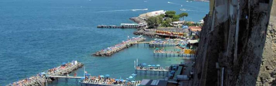 Sorrento, revocato il divieto di balneazione tra San Francesco e la villa Pompeiana