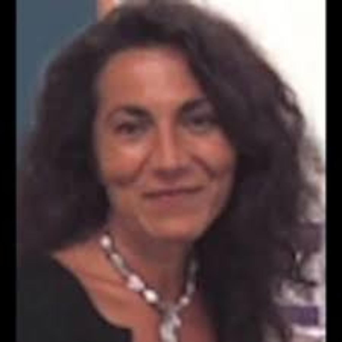 Prof uccisa dal compagno, la Federico II le dedica una panchina
