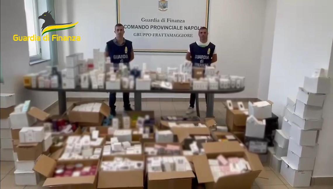 Profumi falsi, sequestrati 28mila prodotti: 6 denunciati