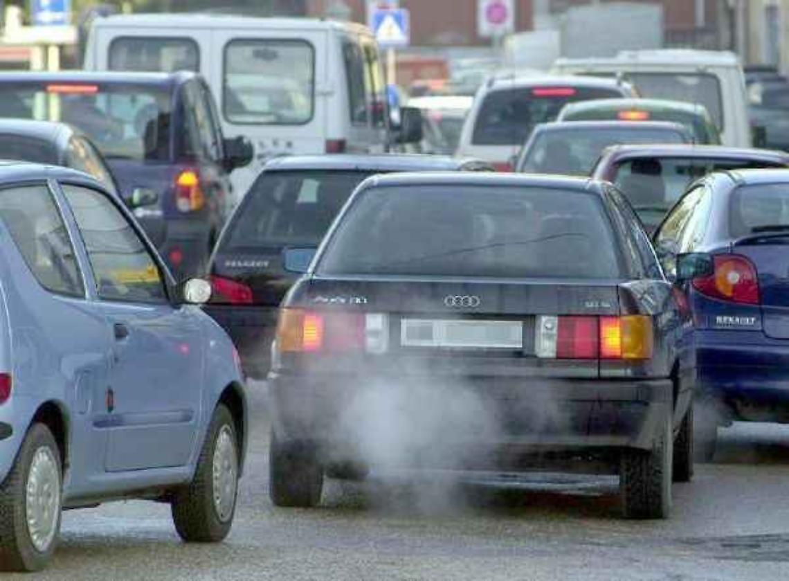 Smog, napoletani pronti alla class action