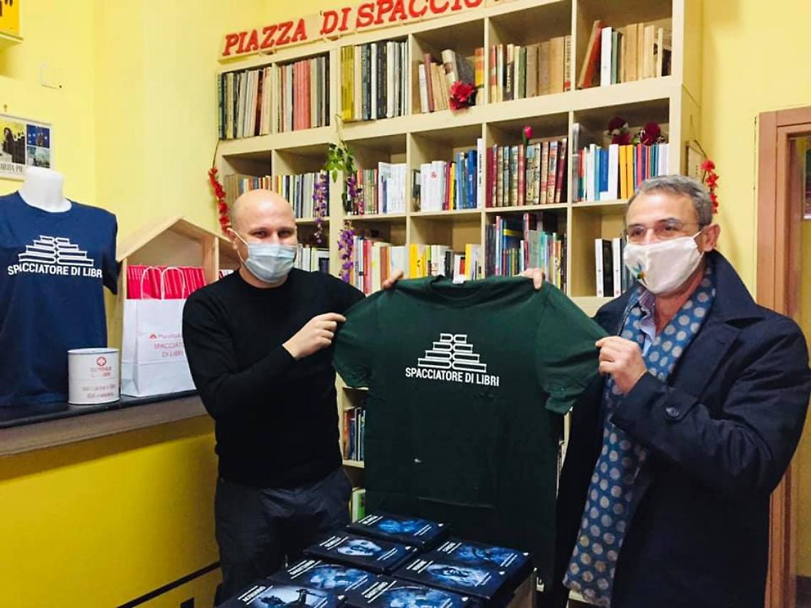 Visita del ministro Costa alla “Scugnizzeria", la libreria ecologica di Napoli