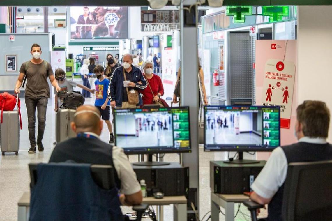 Covid, 7 positivi tra passeggeri da Londra a Capodichino