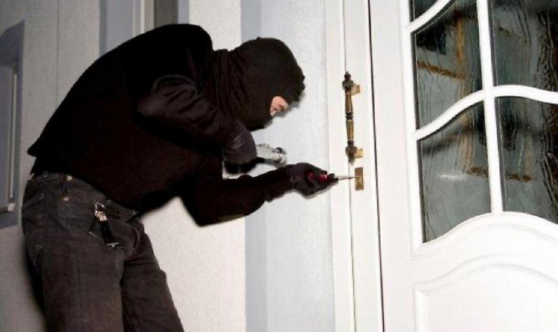 Arrestato a Pozzuoli ladro di gioielli