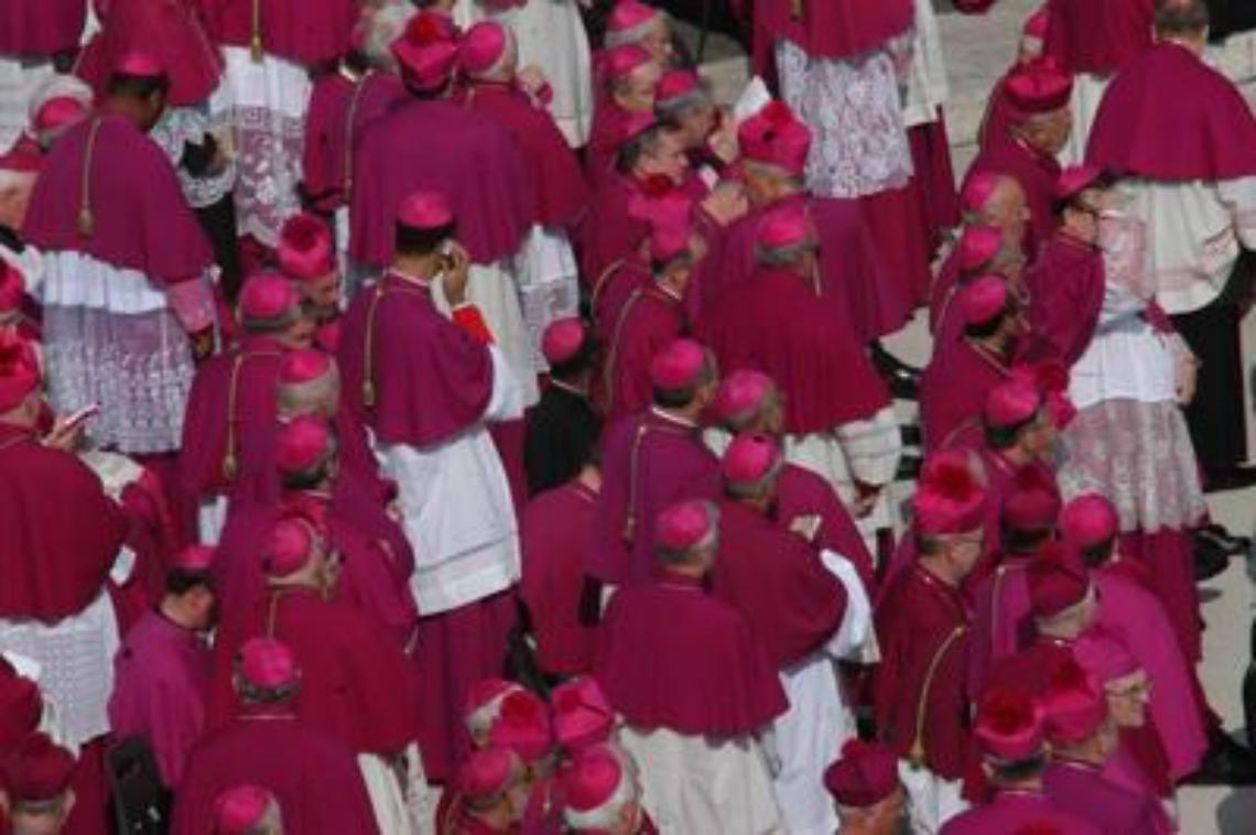 I vescovi: «Pensavamo sepolti discorsi su razza»