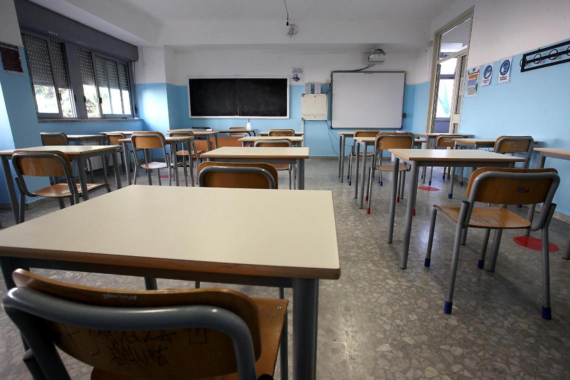 Germania, 4.369 nuovi casi di Covid. Riapertura delle scuole