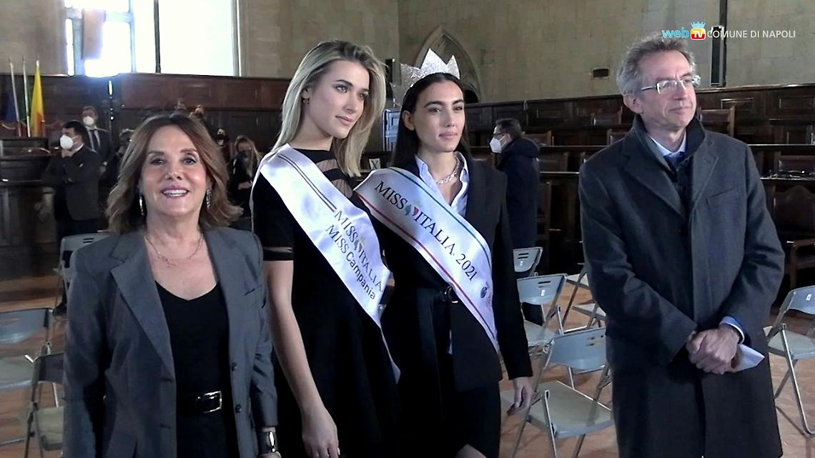 La proposta: «Una finale di miss Italia a Scampia»