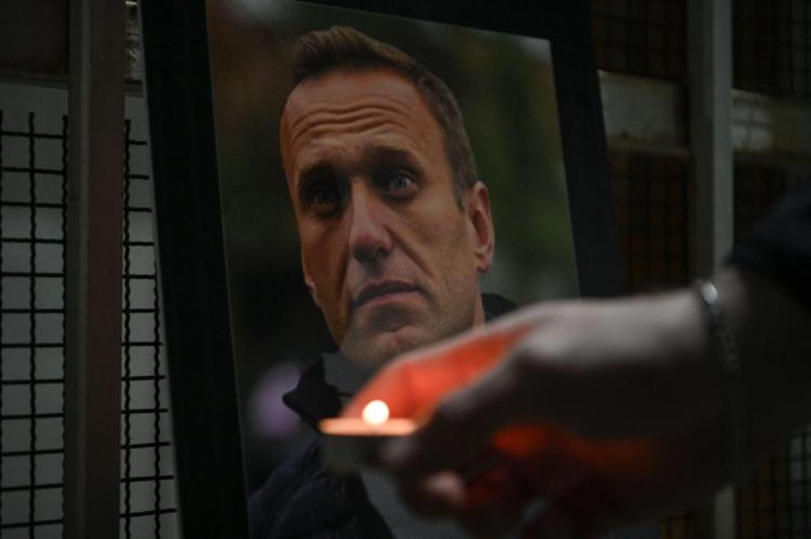 Navalny morto di "cause naturali", il corpo mostrato alla madre