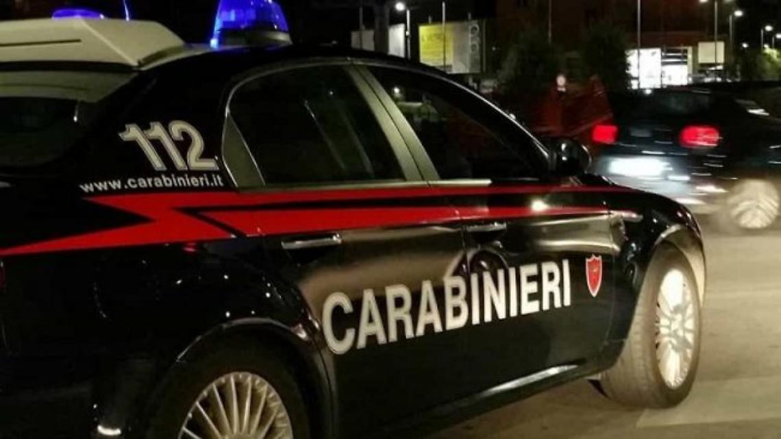 Minaccia moglie e titolare di un bar, pregiudicato napoletano arrestato a Pordenone
