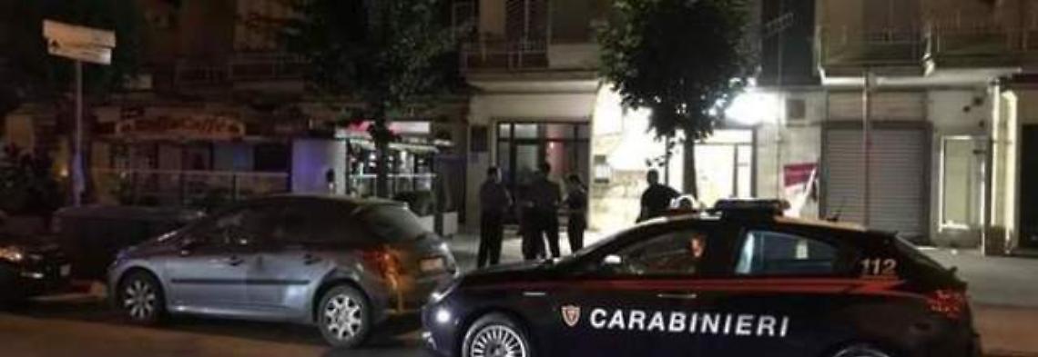 Casoria, bomba carta esplode davanti al pub