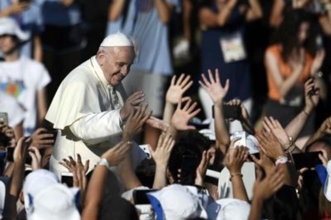 Il Papa incontra i giovani, festa al Circo Massimo