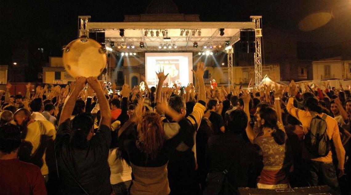 Ferragosto a Napoli, musei aperti e Notte della Tammorra sul Lungomare